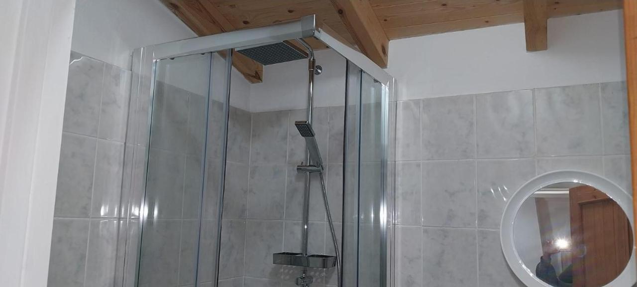 Lovely Studio In Strinilas With Its Own Pool Exteriör bild