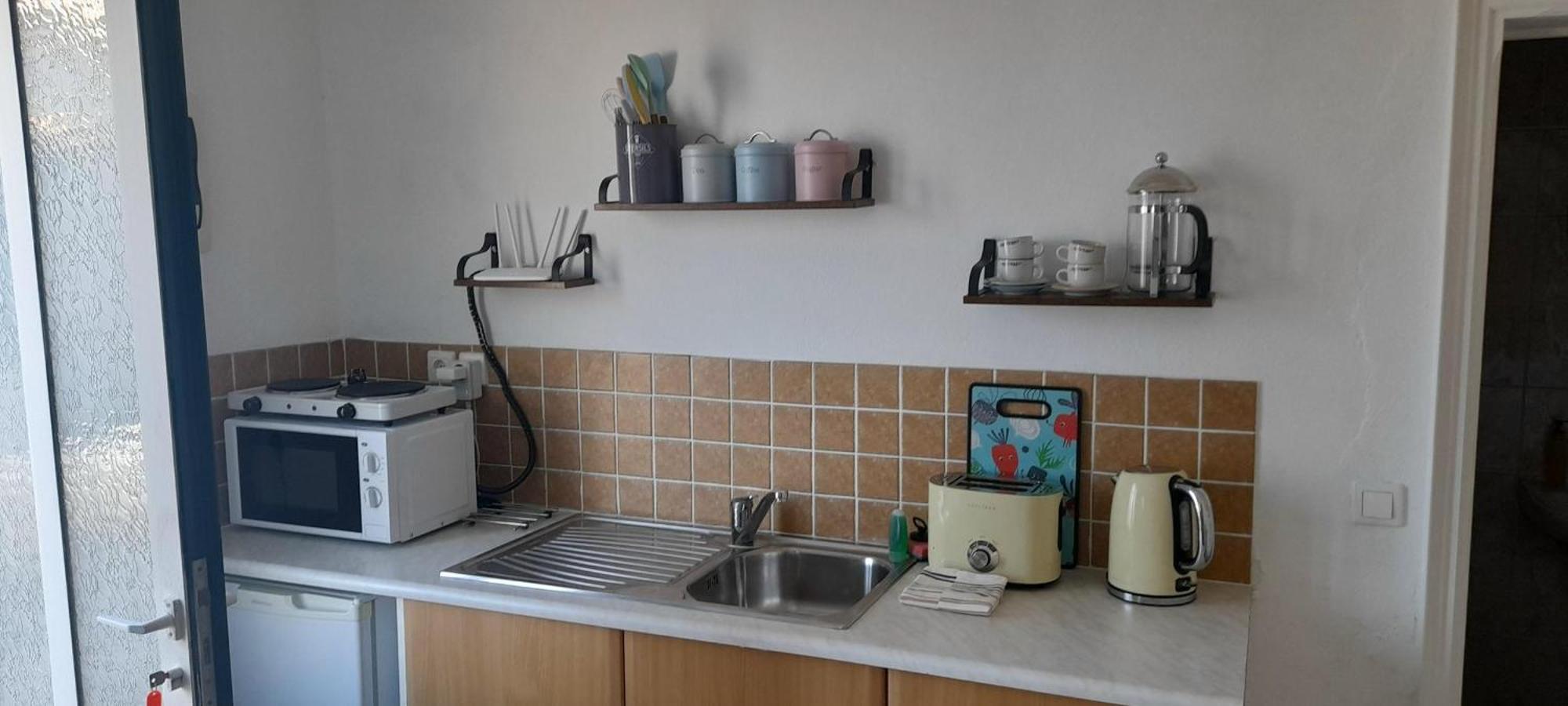 Lovely Studio In Strinilas With Its Own Pool Exteriör bild